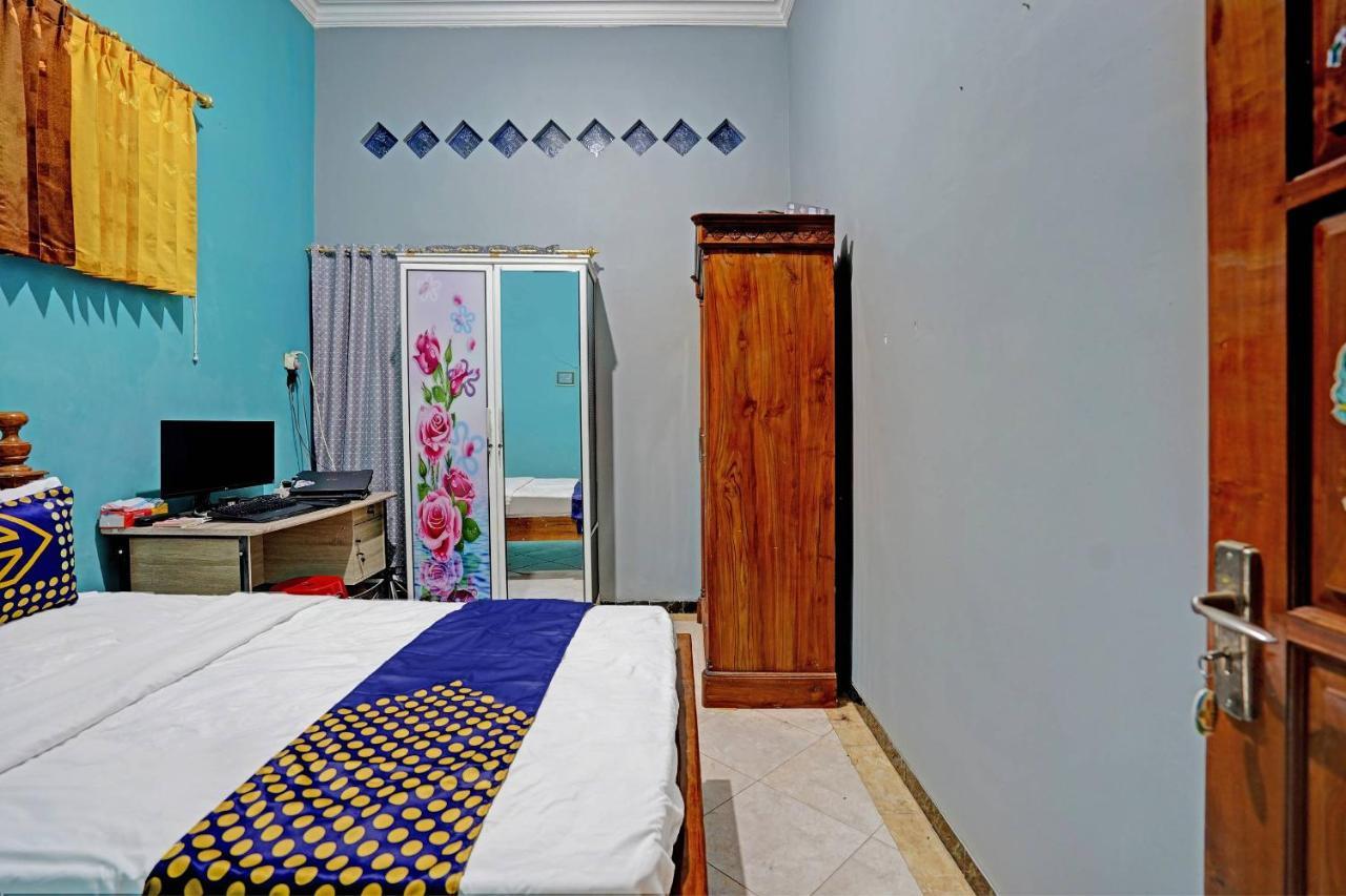 Oyo Homes 91142 Desa Wisata Alam Gosari Gresik Екстериор снимка